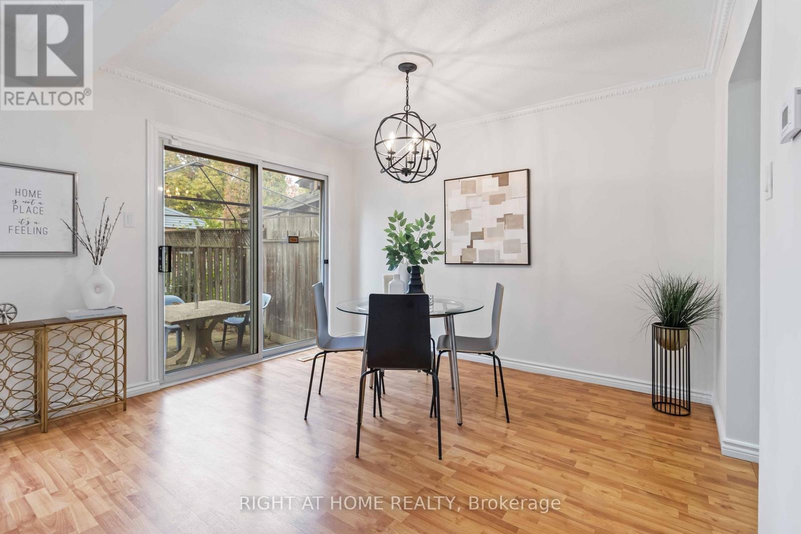 3512 Ash Row Crescent, Mississauga, Ontario  L5L 1K4 - Photo 6 - W12466215
