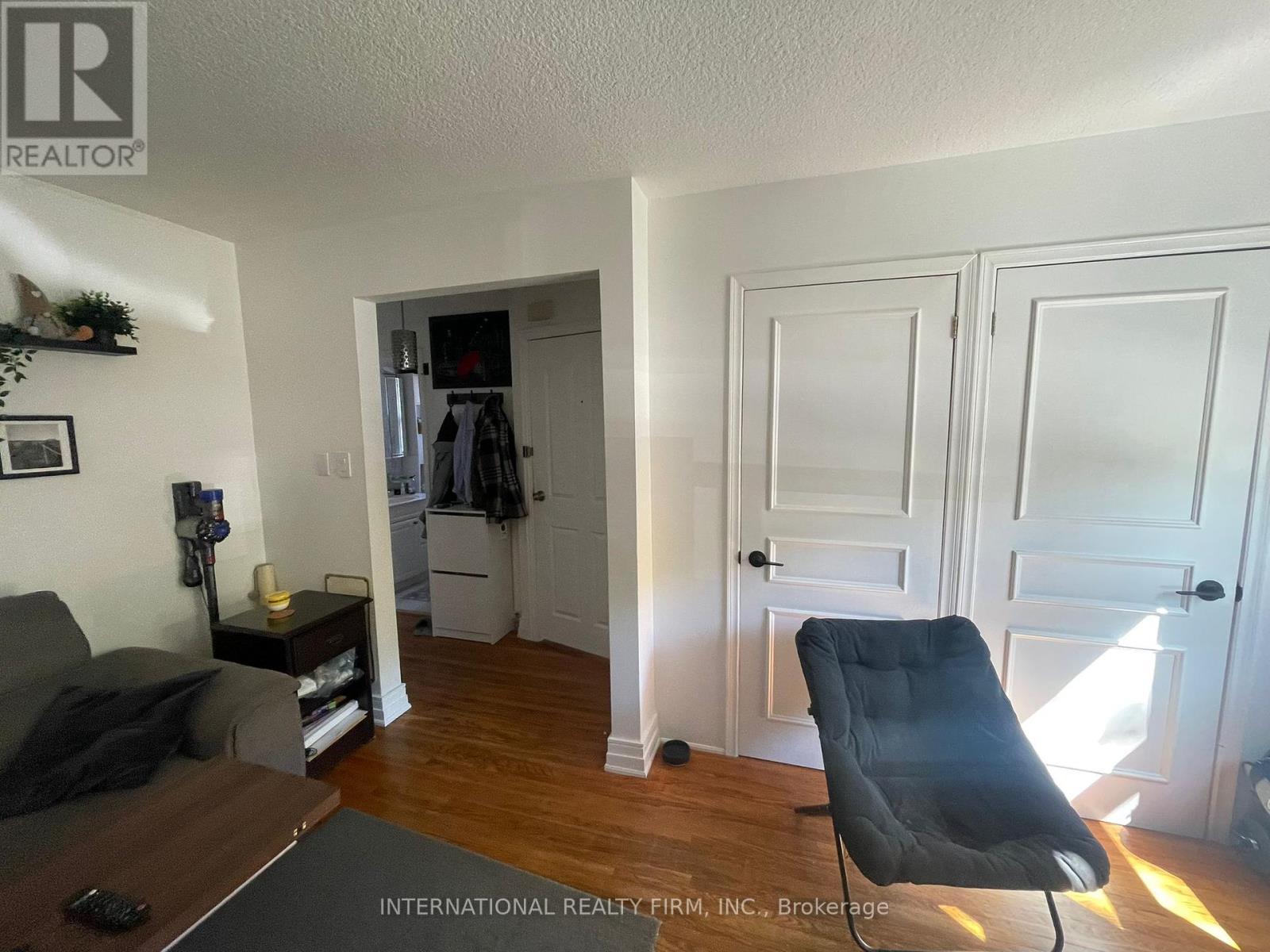 57 Edinborough Court, Toronto, Ontario  M6N 2E9 - Photo 4 - W12466248