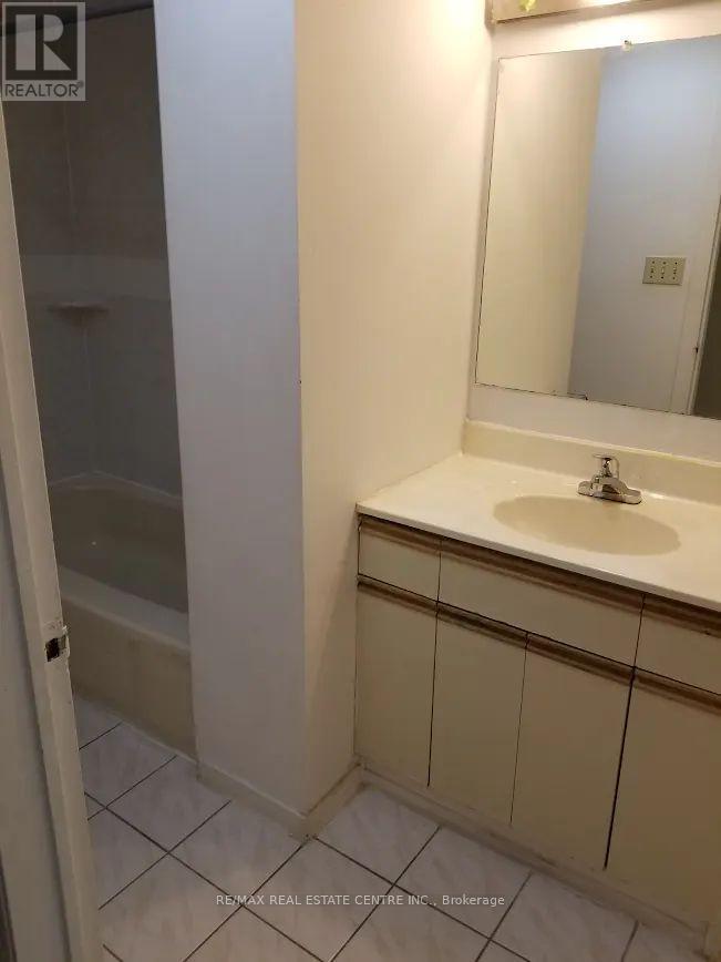 Bsmt - 3579 Copernicus Drive, Mississauga, Ontario  L5B 3L3 - Photo 8 - W12466249