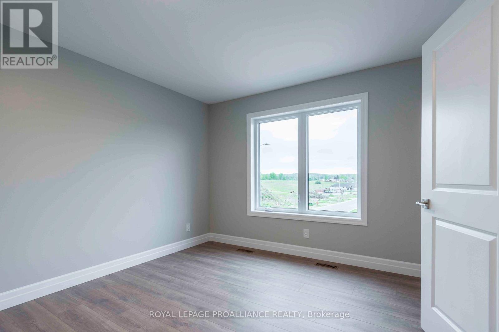 61 Meagan Lane, Quinte West, Ontario  K0K 2C0 - Photo 15 - X12117510
