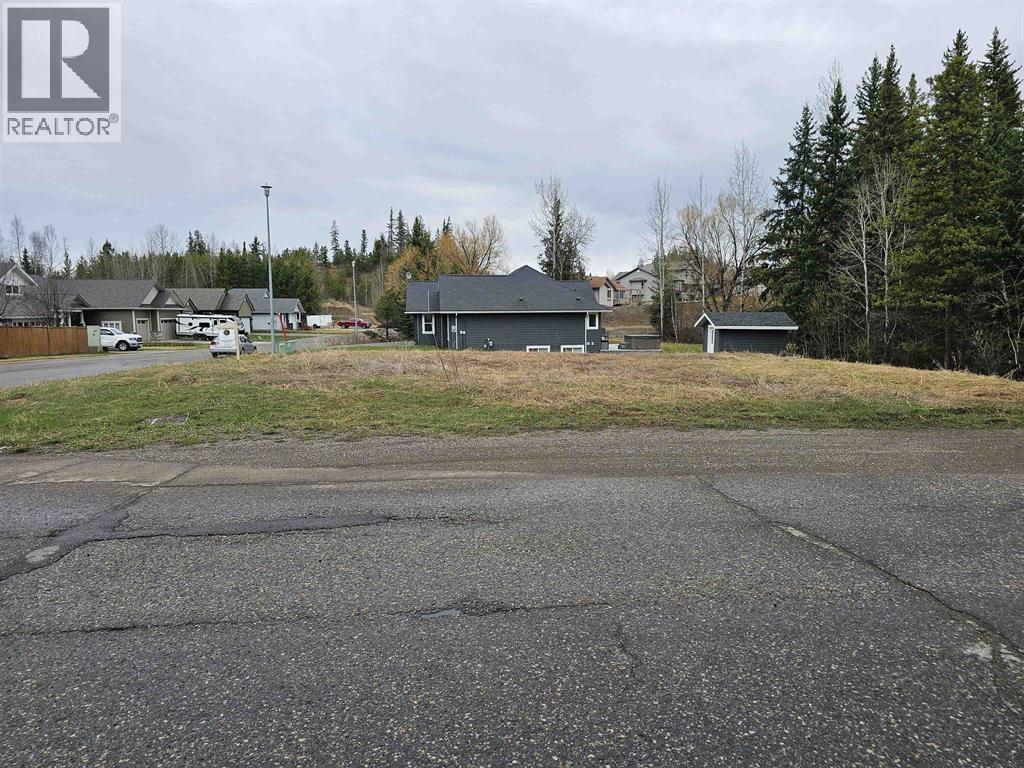 2204 Mctavish Road, Prince George, British Columbia  V2K 5R5 - Photo 2 - R3057611