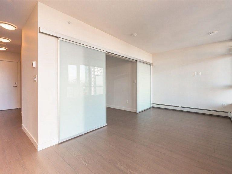 1707 13308 Central Avenue, Surrey, British Columbia V3T 0M4 - Photo 2 - R3059182