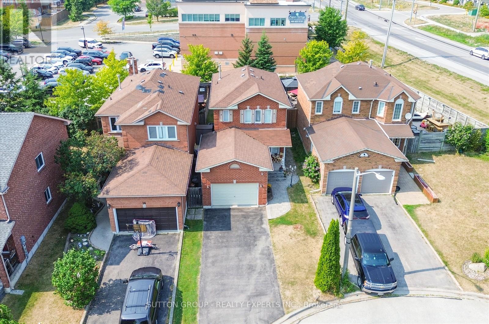 16 Candler Court, Clarington, Ontario  L1C 4S9 - Photo 4 - E12466321