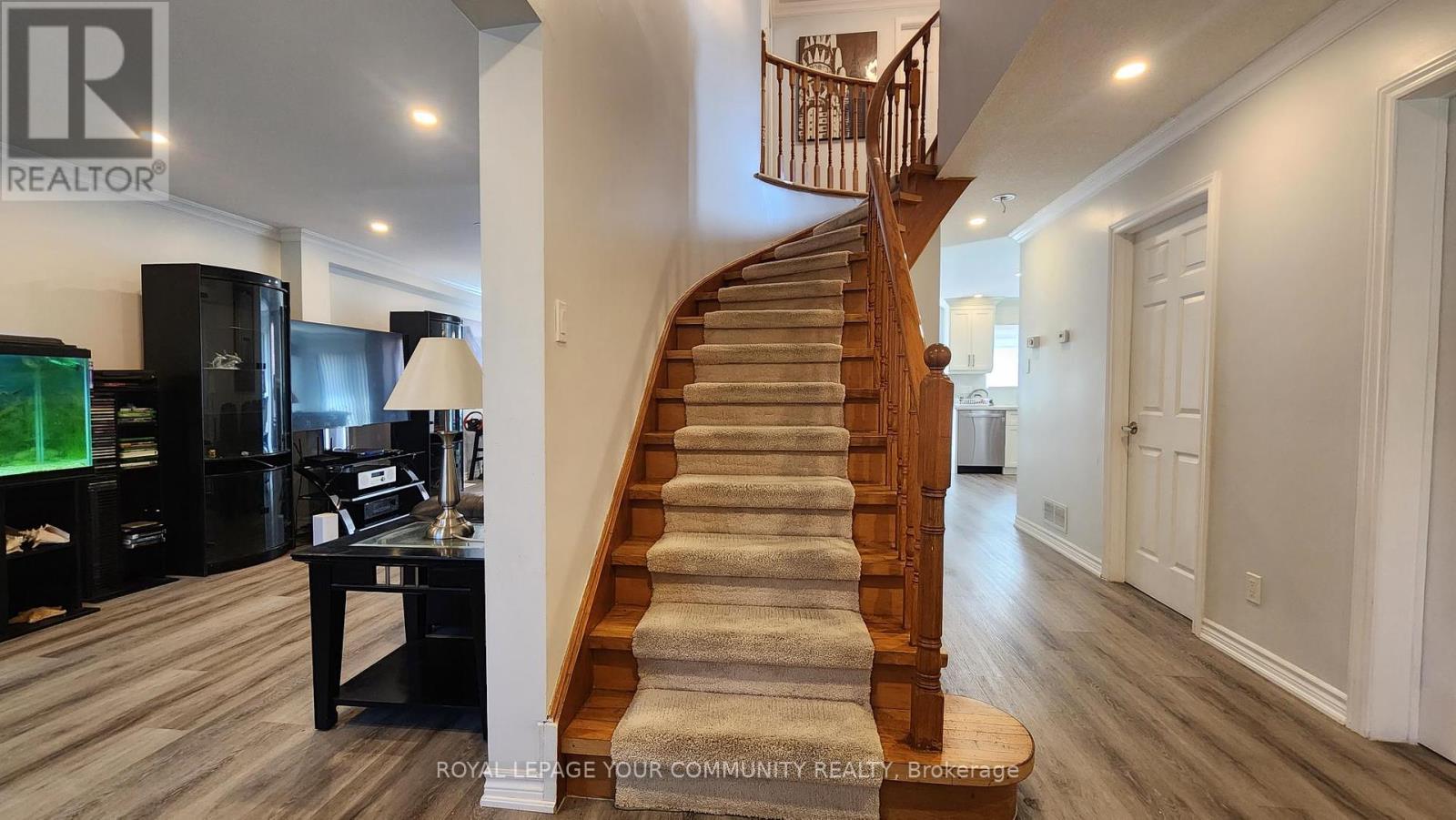 1331 Anton Square, Pickering, Ontario  L1V 5S8 - Photo 10 - E12466331
