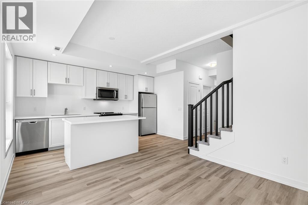 70 Kenesky Drive Unit# 37, Waterdown, Ontario  L0R 2H7 - Photo 10 - 40779739