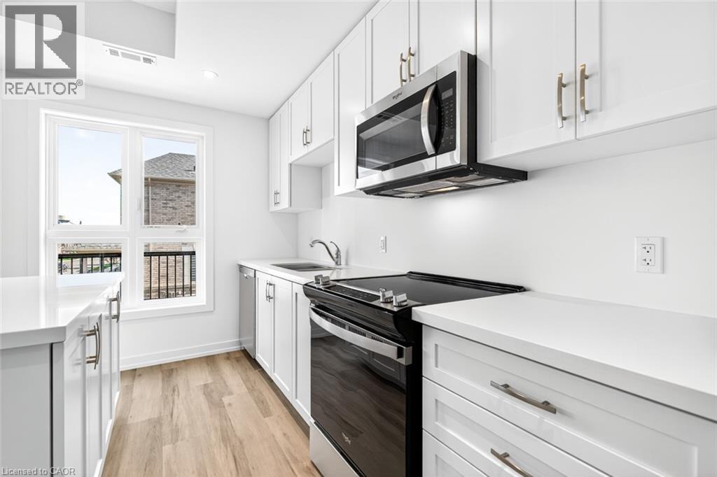70 Kenesky Drive Unit# 37, Waterdown, Ontario  L0R 2H7 - Photo 15 - 40779739