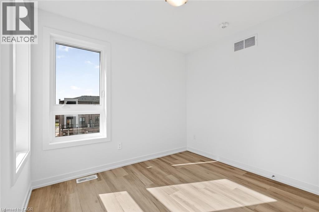 70 Kenesky Drive Unit# 39, Waterdown, Ontario  L0R 2H7 - Photo 31 - 40779699