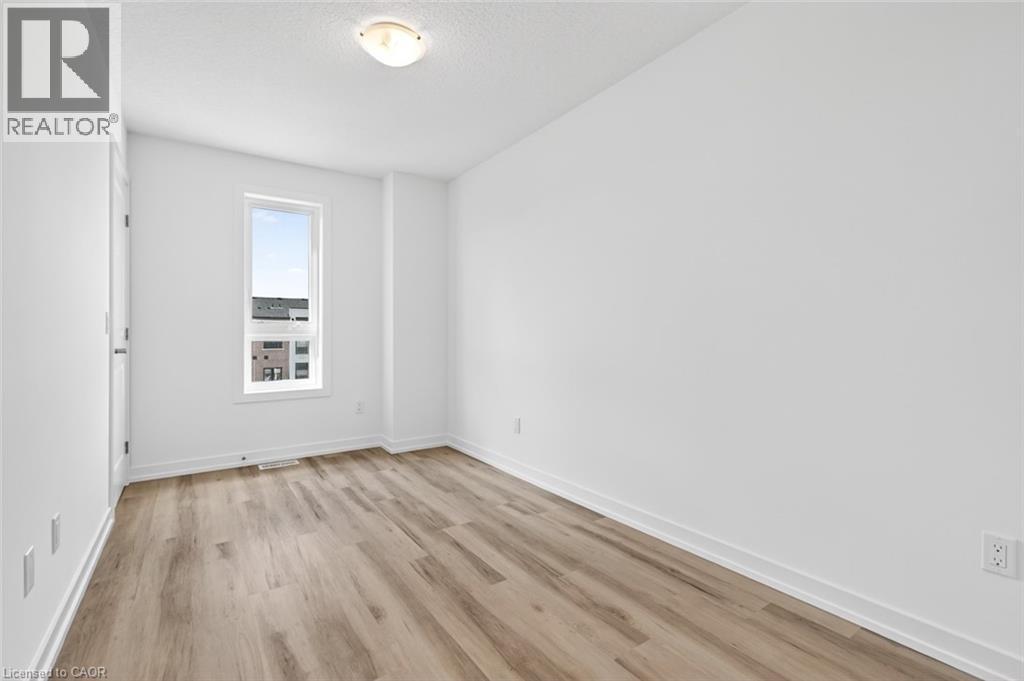 70 Kenesky Drive Unit# 39, Waterdown, Ontario  L0R 2H7 - Photo 34 - 40779699