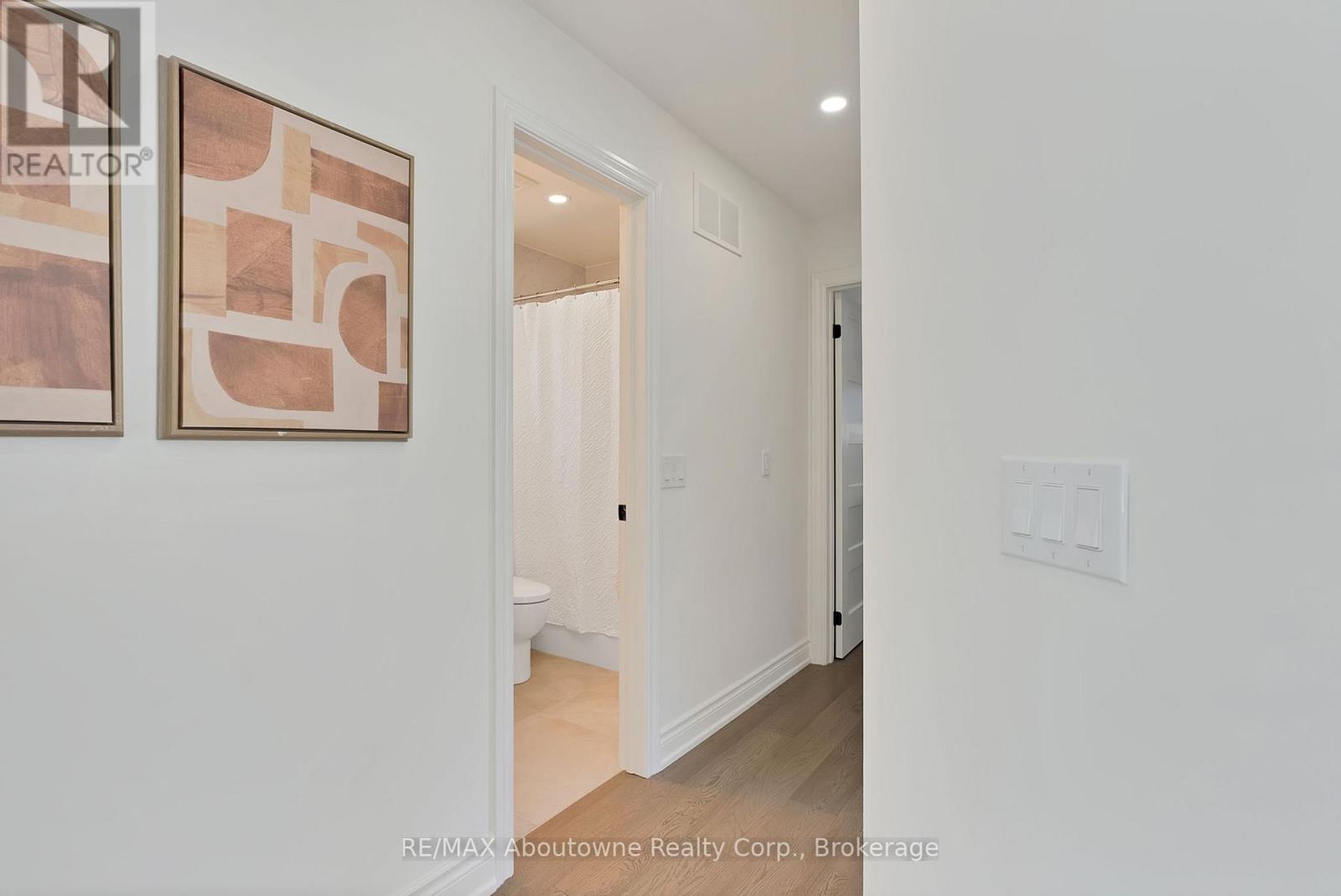 2599 Castle Hill Crescent, Oakville, Ontario  L6H 6J1 - Photo 23 - W12465871