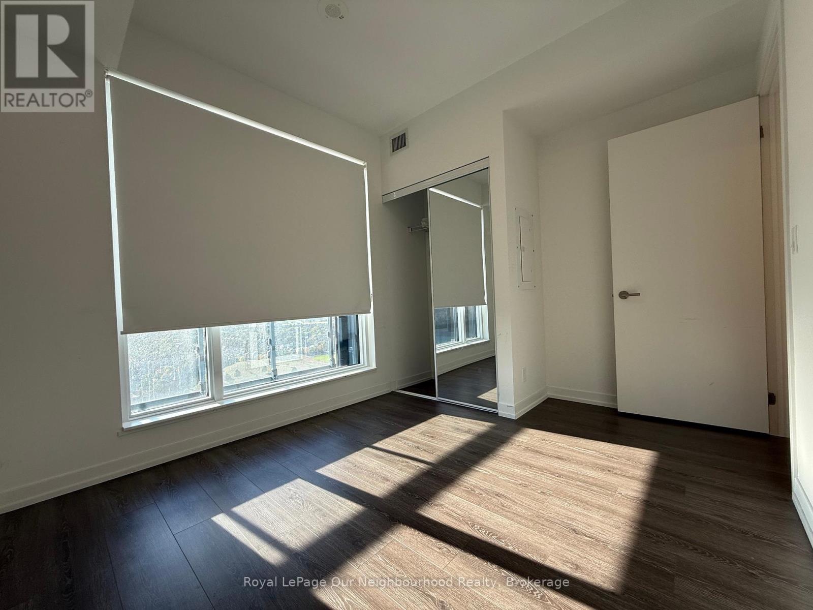 2512 - 7950 Bathurst Street, Vaughan, Ontario  L4J 0L4 - Photo 10 - N12466414