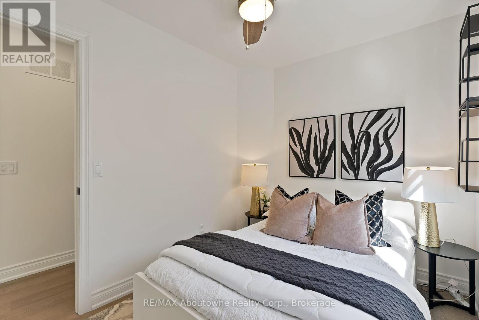 2599 Castle Hill Crescent, Oakville, Ontario  L6H 6J1 - Photo 30 - W12465871