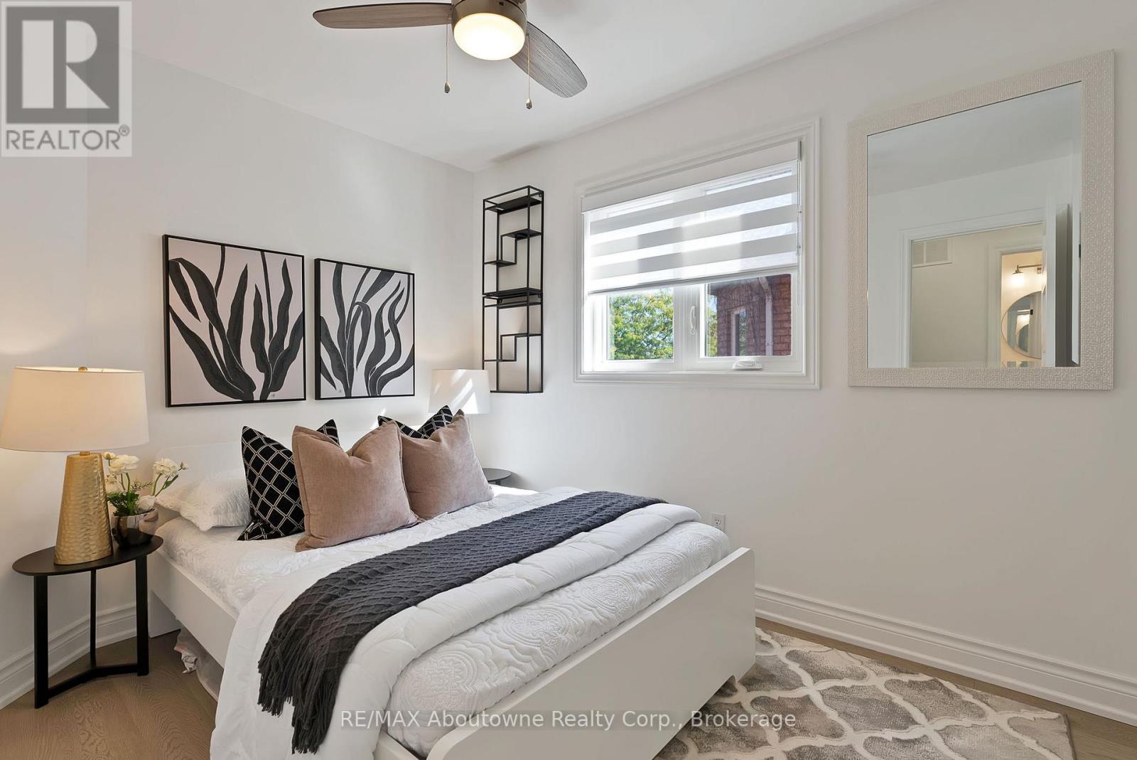2599 Castle Hill Crescent, Oakville, Ontario  L6H 6J1 - Photo 29 - W12465871