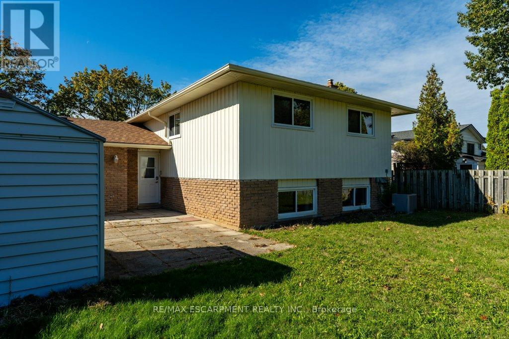12 Shoreline Drive, St. Catharines, Ontario  L2N 3V8 - Photo 27 - X12466097
