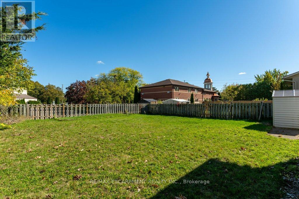 12 Shoreline Drive, St. Catharines, Ontario  L2N 3V8 - Photo 28 - X12466097