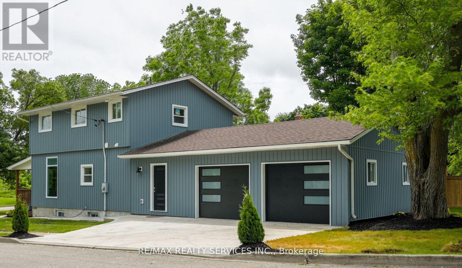 9 HIGH STREET, Brant, Ontario