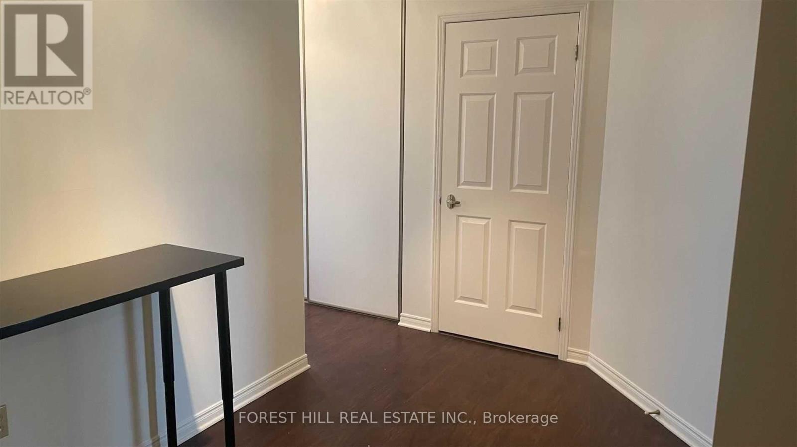 1111 - 695 Richmond Street, London East (East F), Ontario  N6A 5M8 - Photo 6 - X12466114