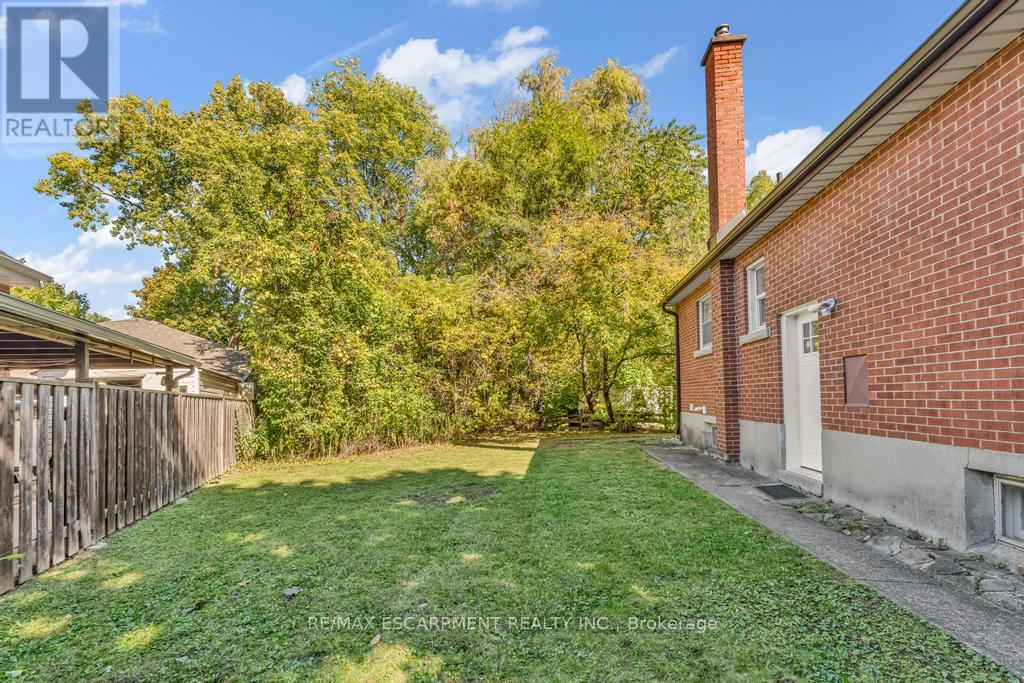 9 Elaine Court, Hamilton, Ontario  L8K 3S2 - Photo 47 - X12466136