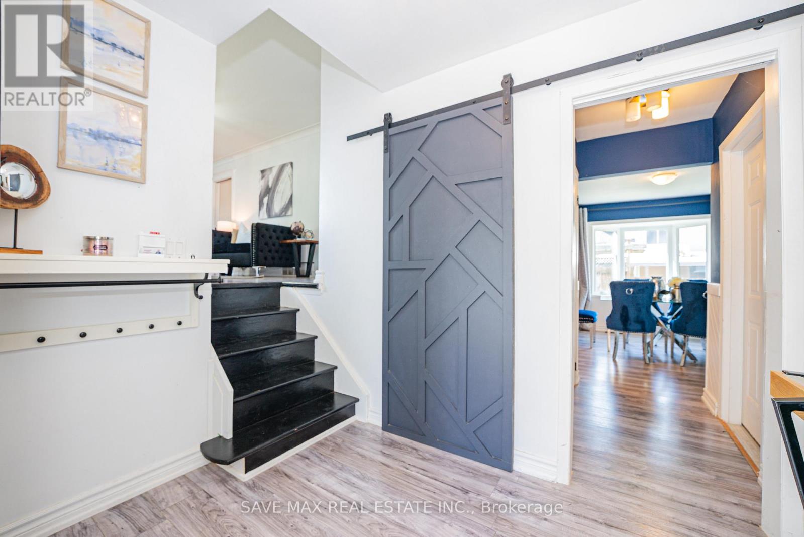 6307 Carolyn Avenue, Niagara Falls, Ontario  L2E 5H6 - Photo 5 - X12466137