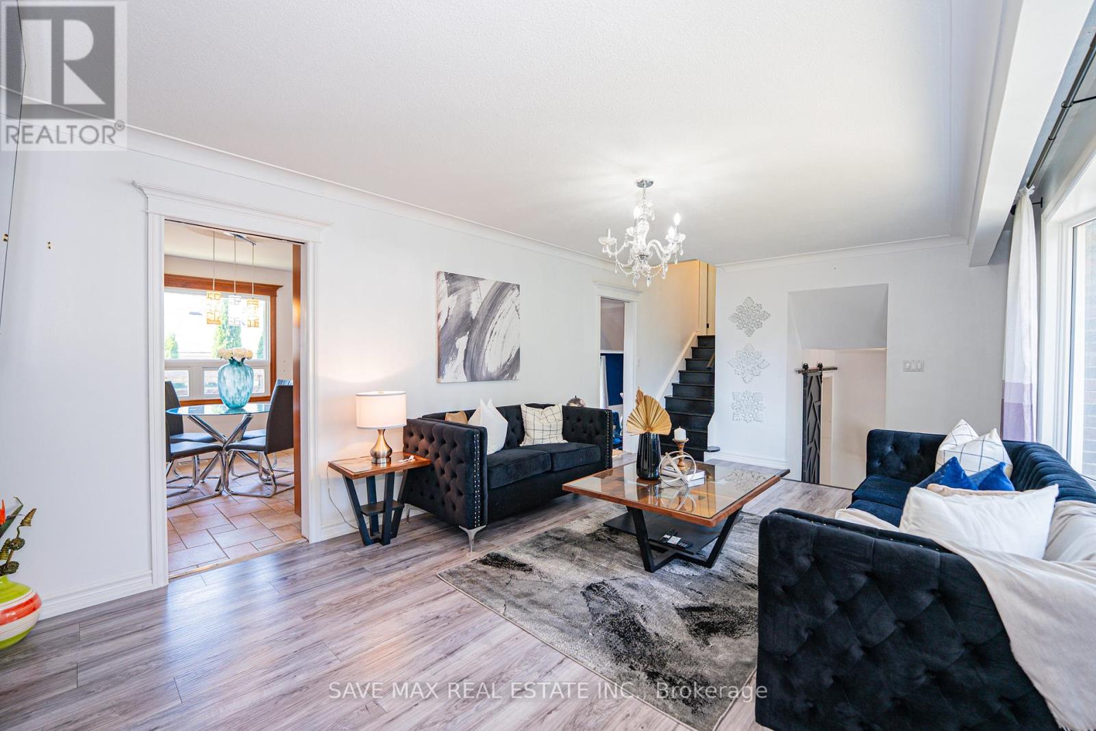6307 Carolyn Avenue, Niagara Falls, Ontario  L2E 5H6 - Photo 8 - X12466137