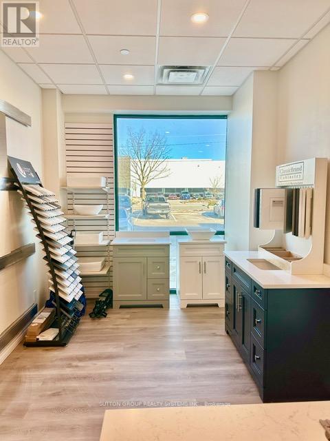 4 - 465 Pinebush Road S, Cambridge, Ontario N1T 2J4 - Photo 5 - X12466147