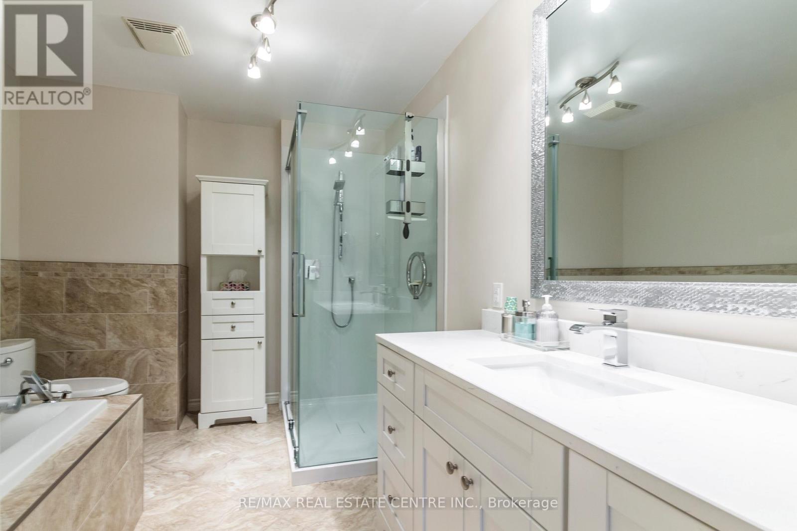 16 - 71 Beasley Crescent, Cambridge, Ontario  N1T 1P5 - Photo 23 - X12466167