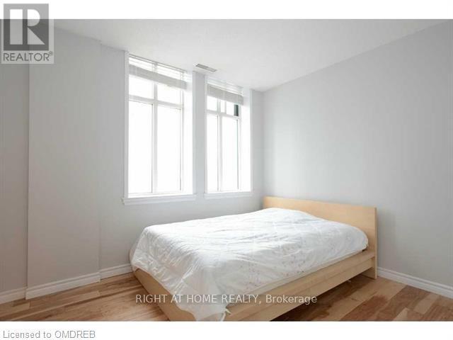 1406 - 36 James Street S, Hamilton, Ontario  L8P 4W4 - Photo 5 - X12466173