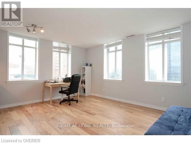 1406 - 36 James Street S, Hamilton, Ontario  L8P 4W4 - Photo 6 - X12466173
