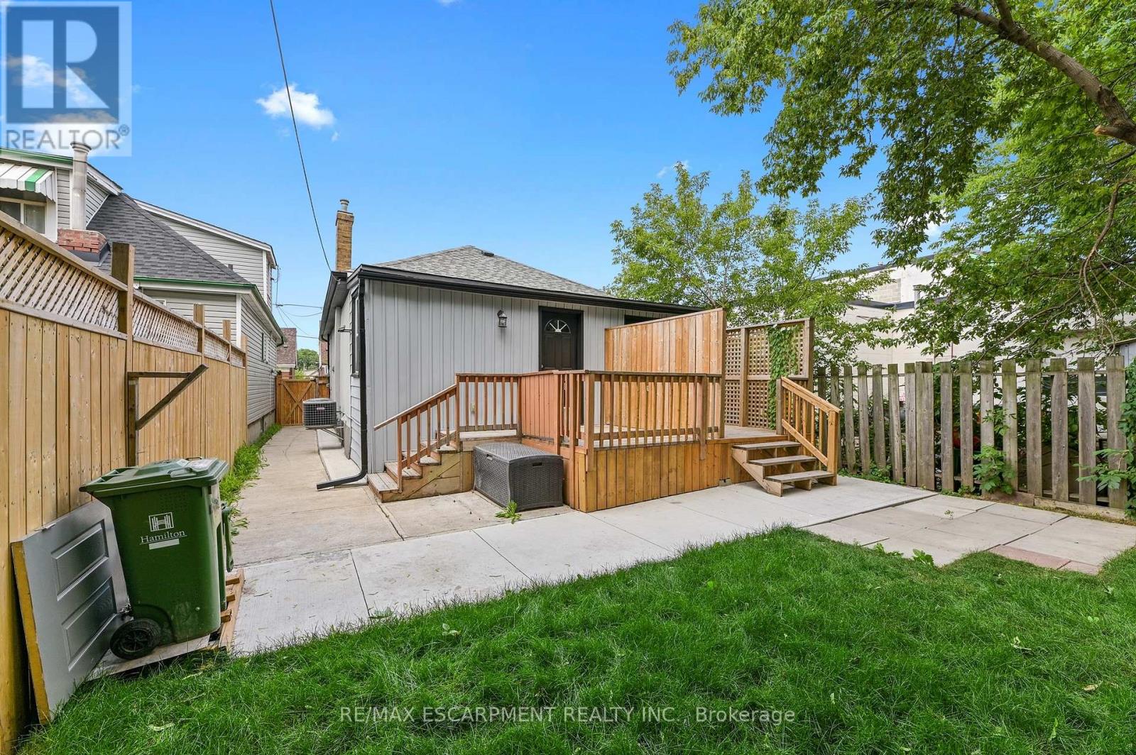 Upper - 54 Craigmiller Avenue, Hamilton, Ontario  L8L 3J1 - Photo 18 - X12466184