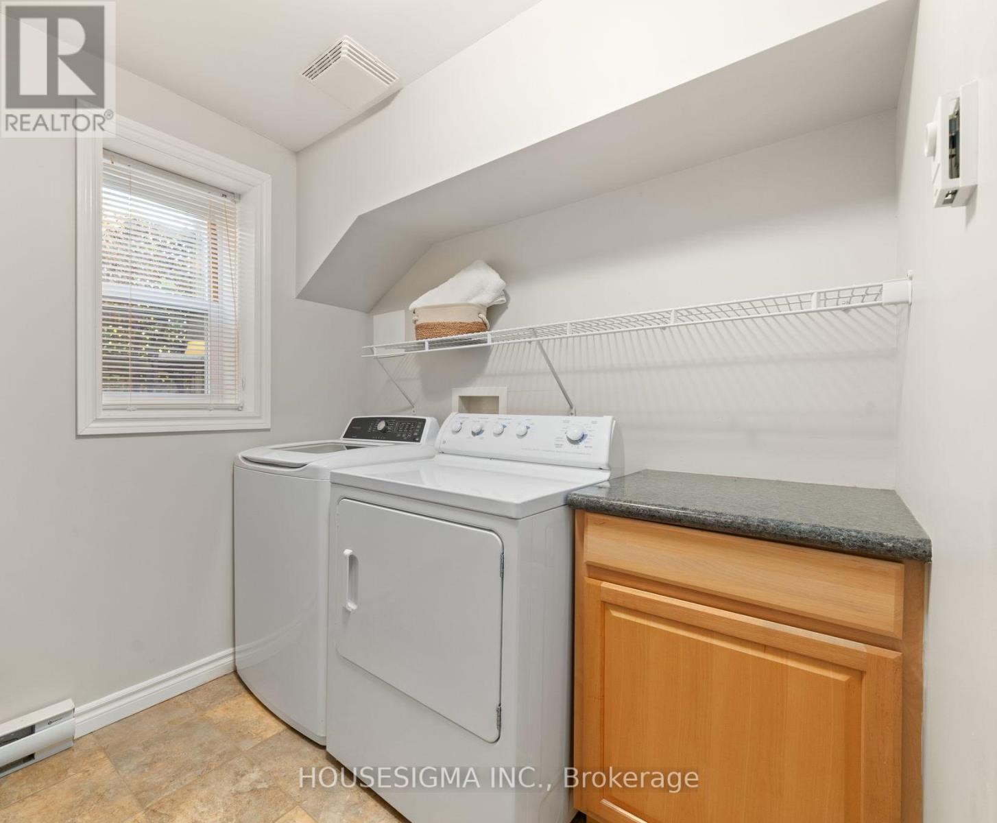 8 Mount Pleasant Road, Belleville (Belleville Ward), Ontario  K8N 3J2 - Photo 34 - X12466190