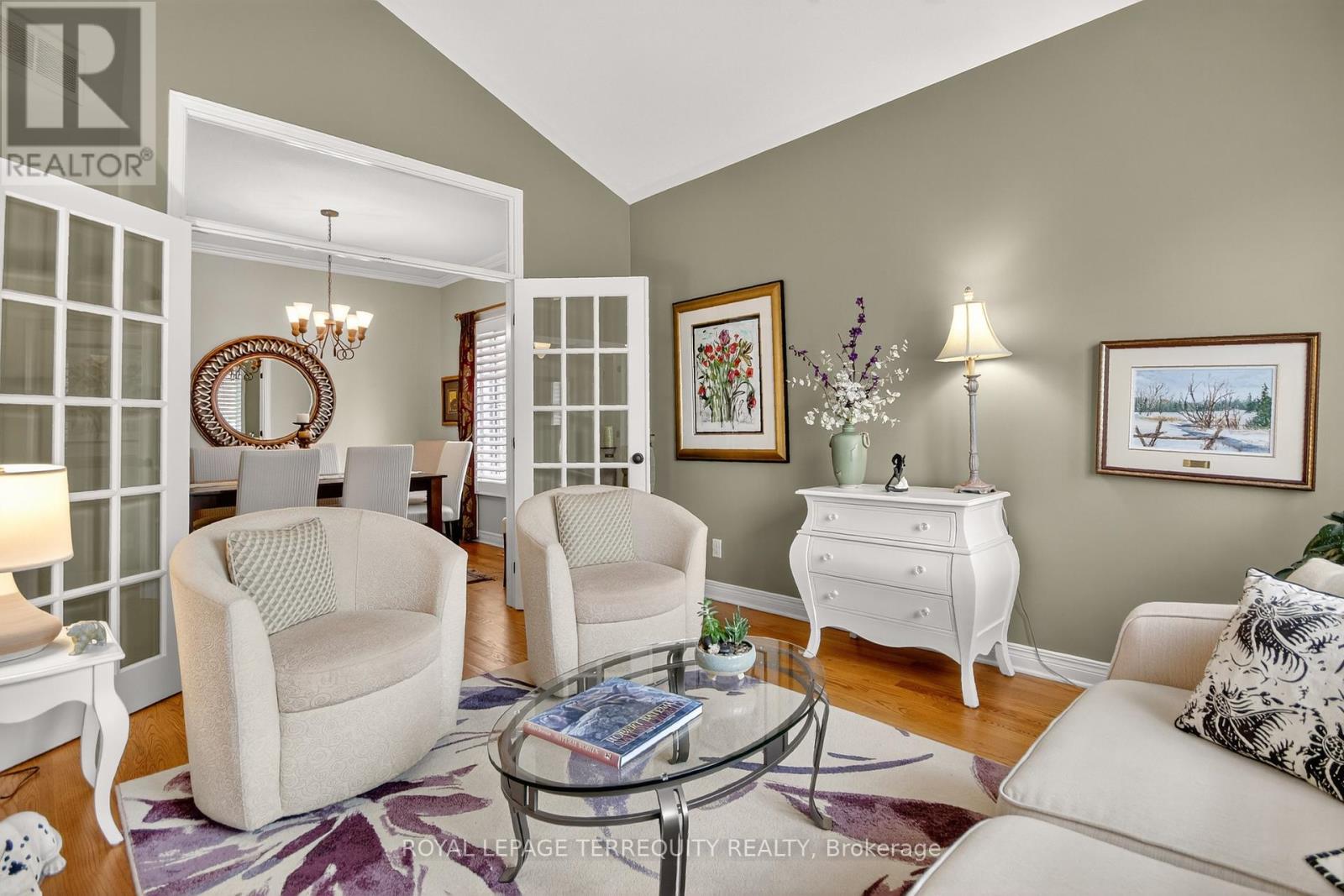 96 Allanford Avenue, Ottawa, Ontario  K1T 3Y6 - Photo 2 - X12466192
