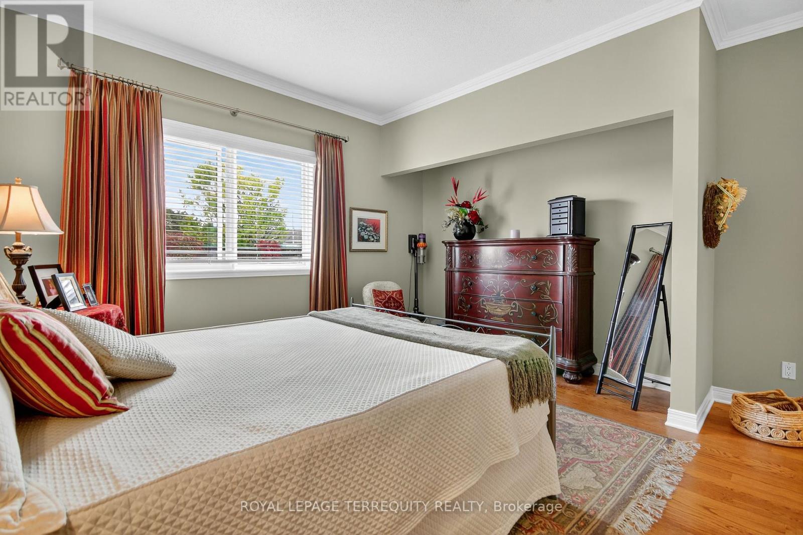 96 Allanford Avenue, Ottawa, Ontario  K1T 3Y6 - Photo 23 - X12466192