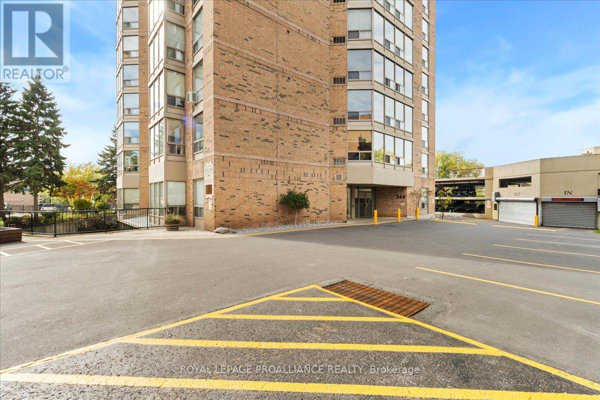 201 - 344 Front Street, Belleville, Ontario  K8N 5M4 - Photo 12 - X12466344