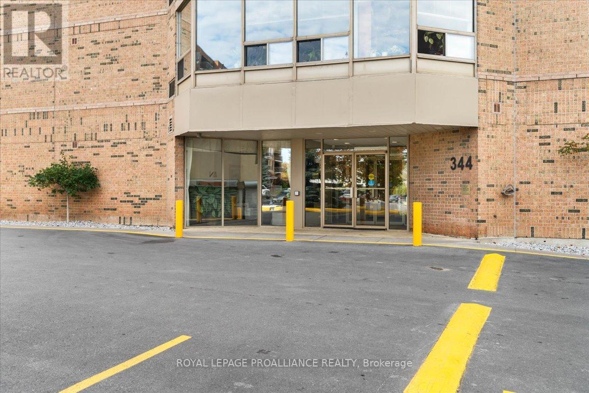 201 - 344 Front Street, Belleville, Ontario  K8N 5M4 - Photo 14 - X12466344