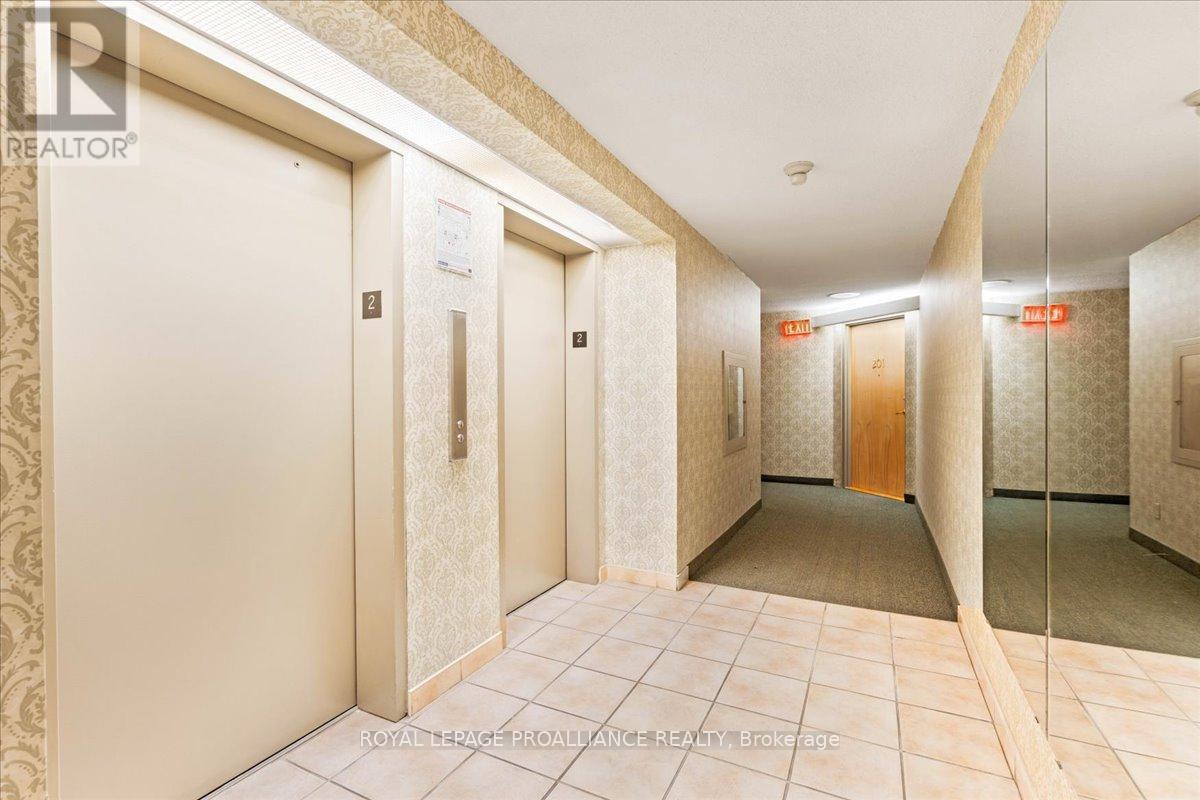 201 - 344 Front Street, Belleville, Ontario  K8N 5M4 - Photo 18 - X12466344