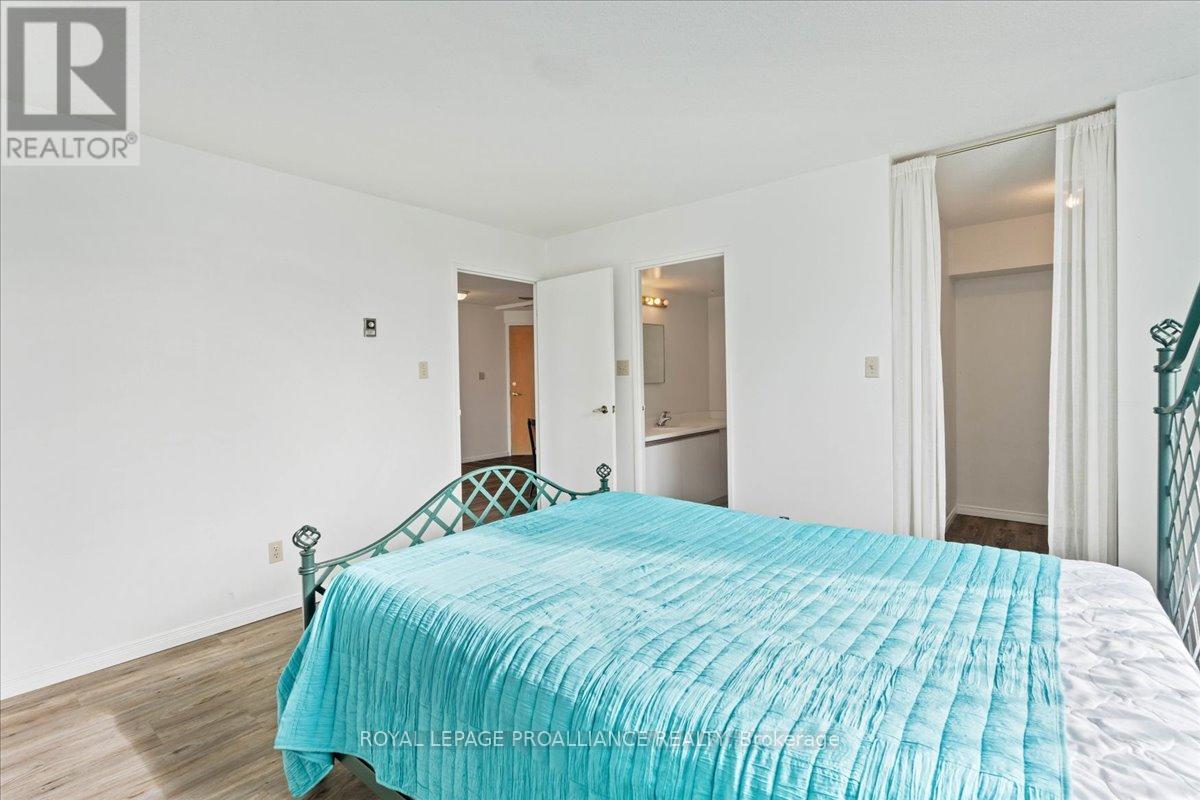 201 - 344 Front Street, Belleville, Ontario  K8N 5M4 - Photo 30 - X12466344