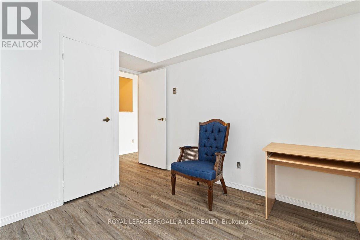 201 - 344 Front Street, Belleville, Ontario  K8N 5M4 - Photo 33 - X12466344