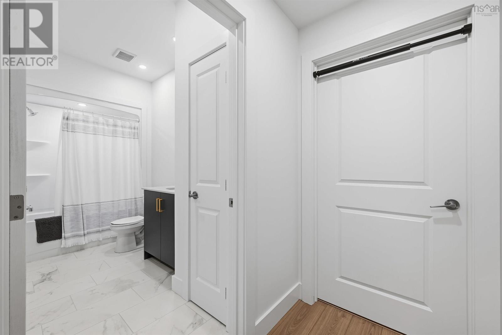 18 Trekker Drive, Bedford, Nova Scotia  B4B 2K7 - Photo 38 - 202525998