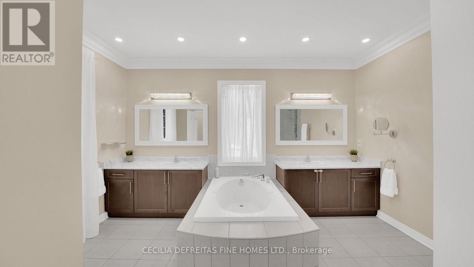 6 Orwell Drive, Vaughan, Ontario  L4H 4P7 - Photo 30 - N12466287