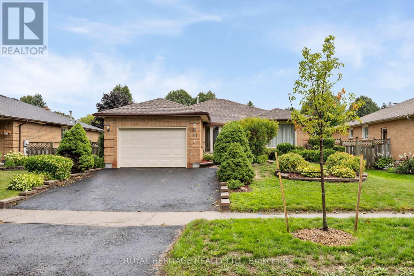 81 Ewen Drive, Uxbridge, Ontario  L9P 1L7 - Photo 2 - N12466319