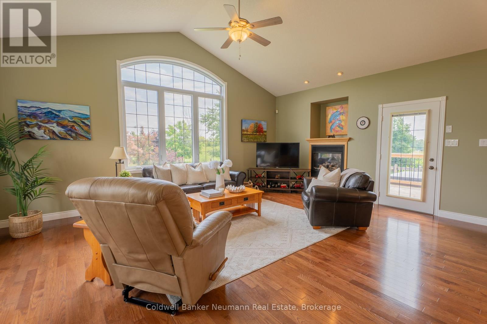 7677 Maltby Road E, Puslinch, Ontario  N0B 2J0 - Photo 10 - X12466362