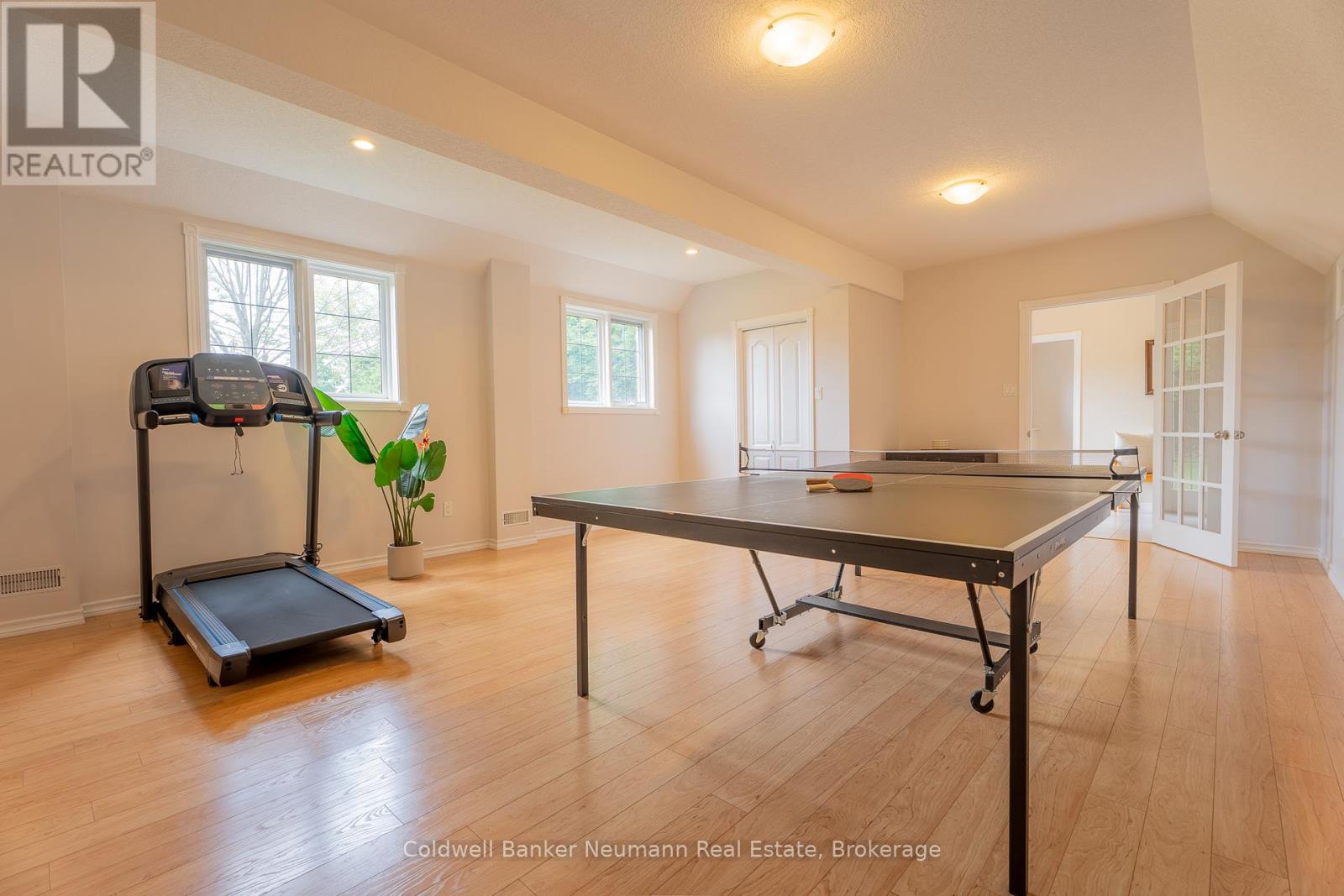 7677 Maltby Road E, Puslinch, Ontario  N0B 2J0 - Photo 32 - X12466362