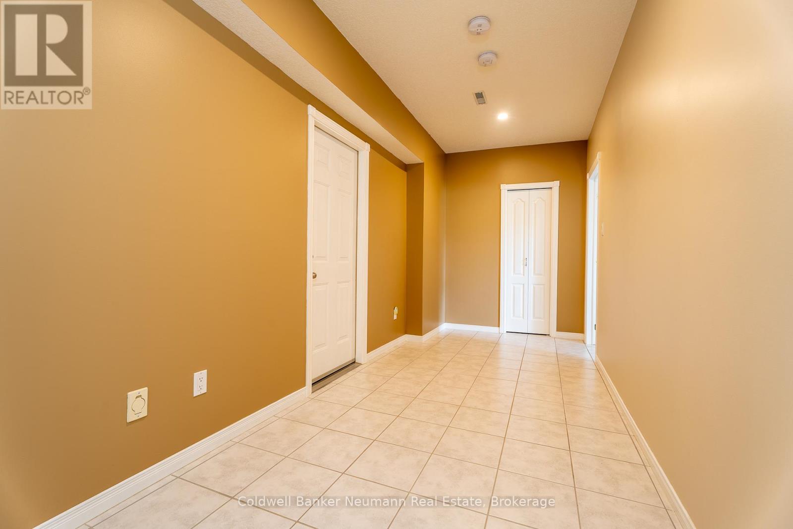7677 Maltby Road E, Puslinch, Ontario  N0B 2J0 - Photo 34 - X12466362