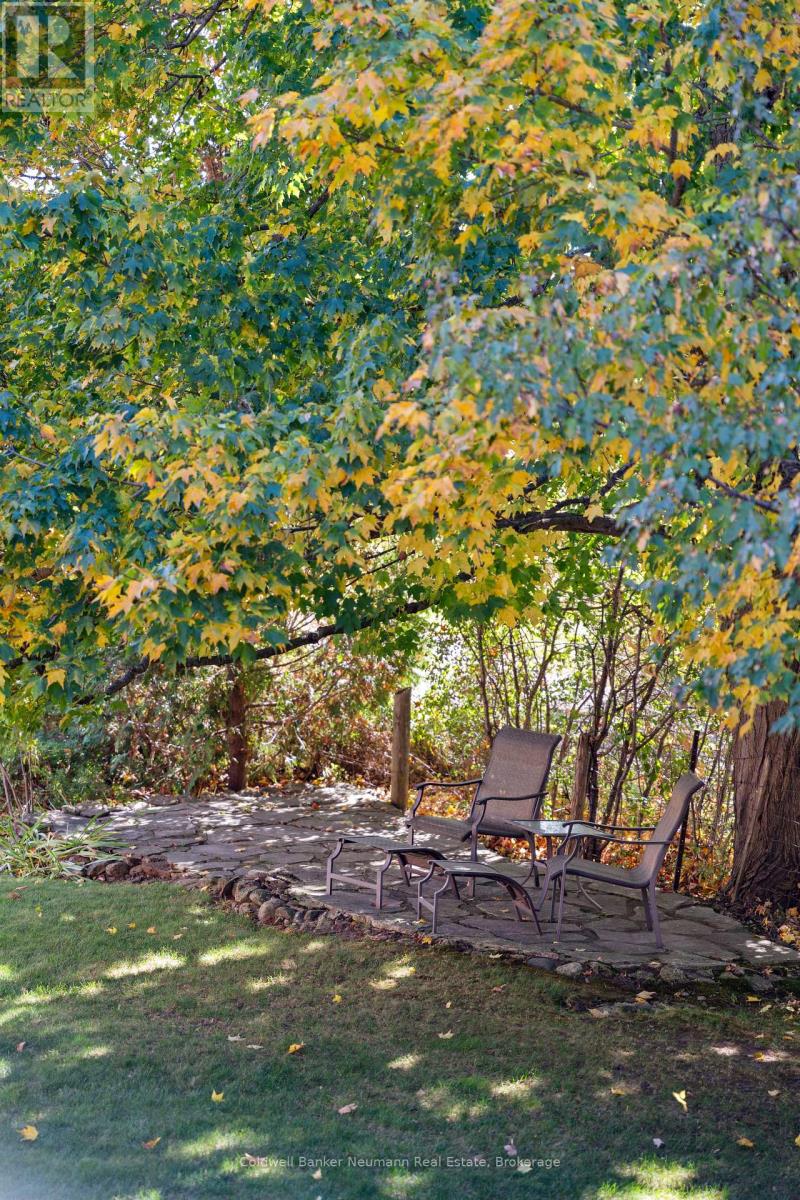 7677 Maltby Road E, Puslinch, Ontario  N0B 2J0 - Photo 47 - X12466362