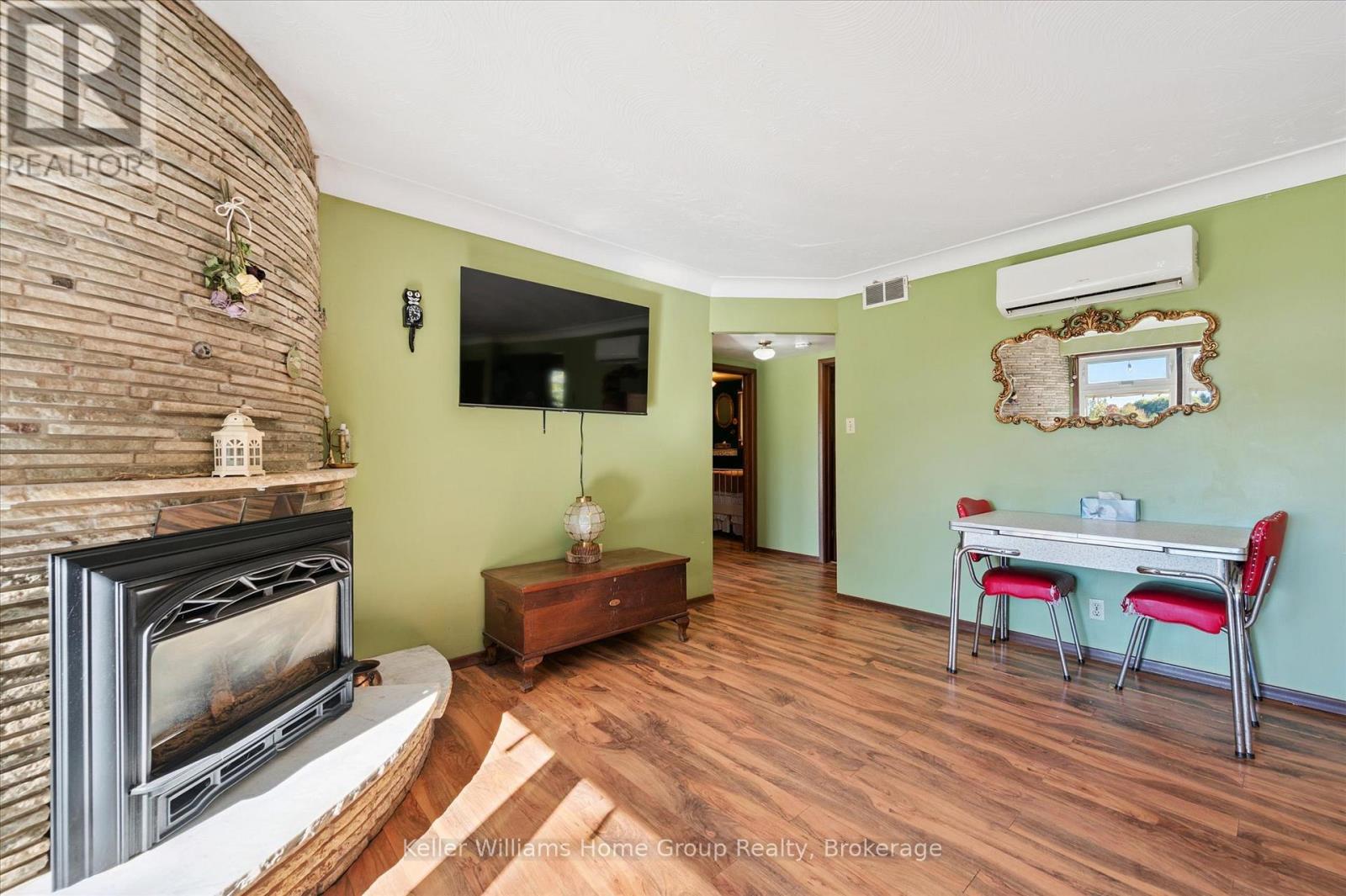 568 Black Street, Centre Wellington, Ontario  N1M 0A3 - Photo 17 - X12466445