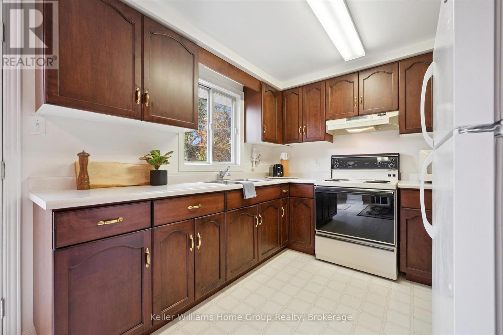 108 Lou Hilts Crescent, Guelph/eramosa, Ontario  N0B 2K0 - Photo 17 - X12466447