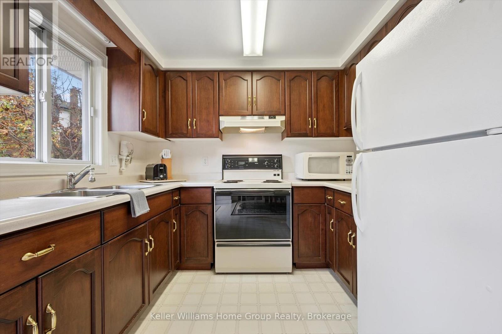 108 Lou Hilts Crescent, Guelph/eramosa, Ontario  N0B 2K0 - Photo 19 - X12466447