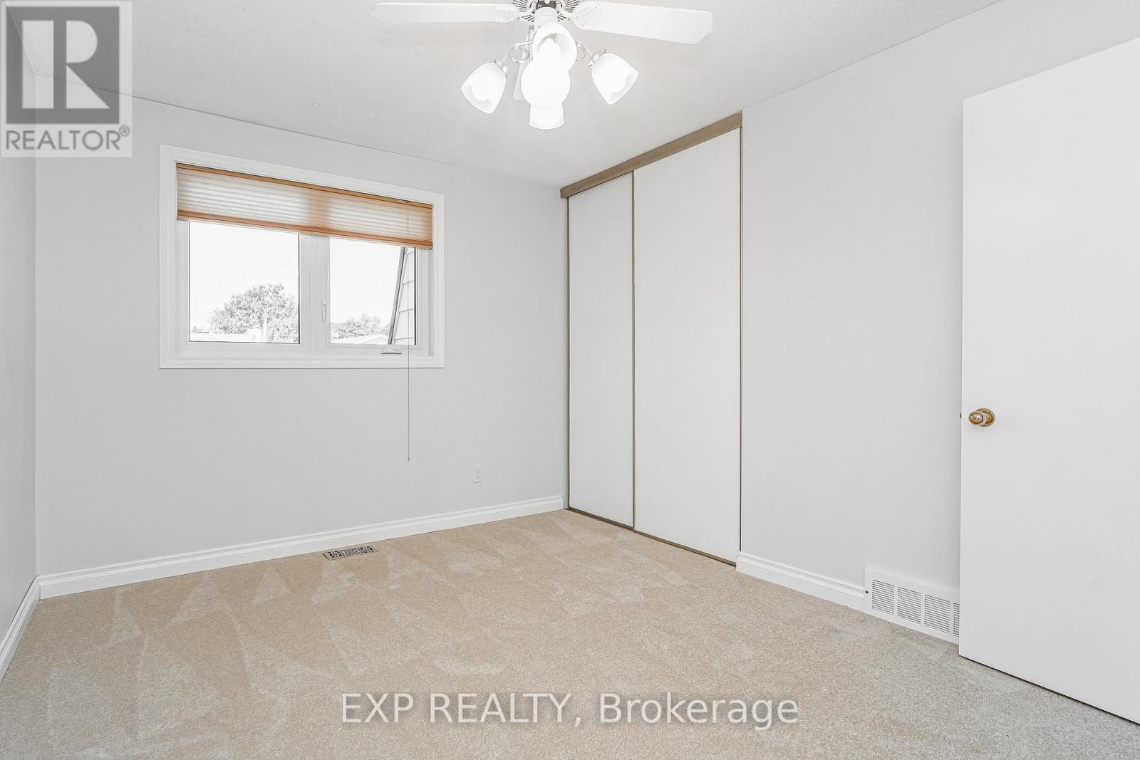 6084a Vineyard Drive, Ottawa, Ontario  K1C 2M5 - Photo 24 - X12466357