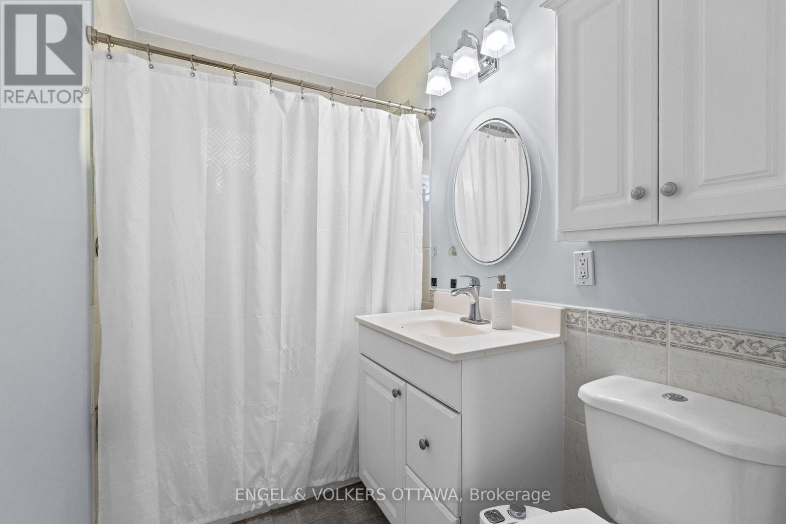 43 Cordova Street, Ottawa, Ontario  K2G 1N3 - Photo 15 - X12466378