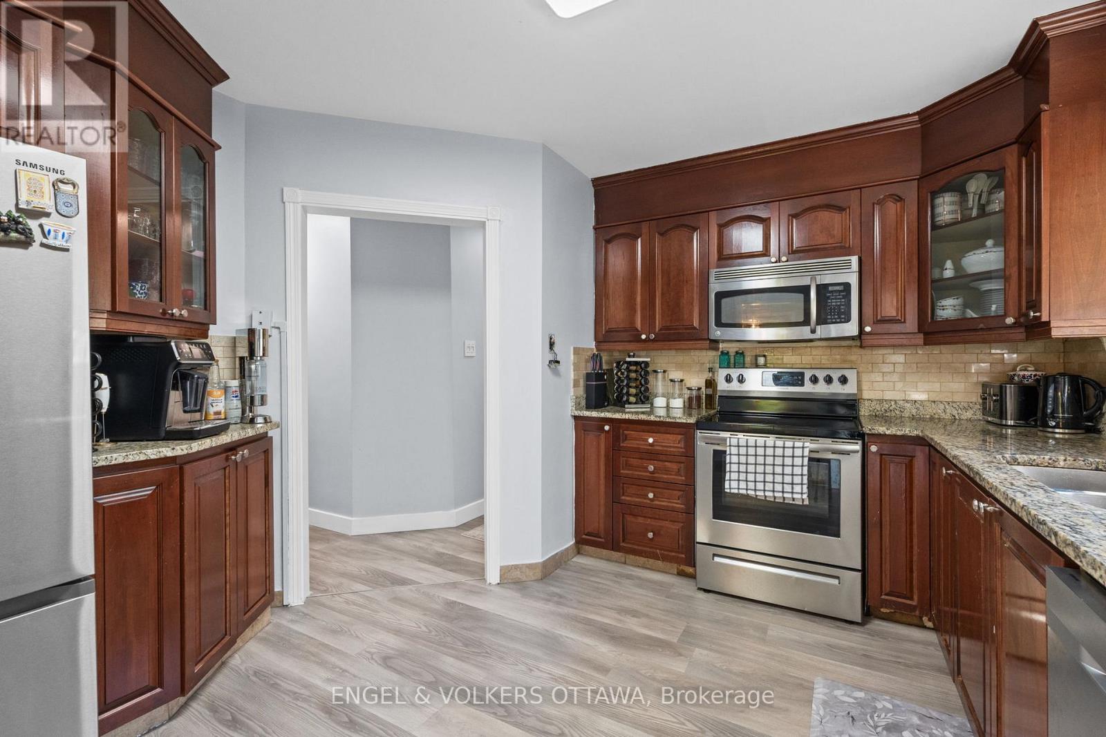 43 Cordova Street, Ottawa, Ontario  K2G 1N3 - Photo 8 - X12466378