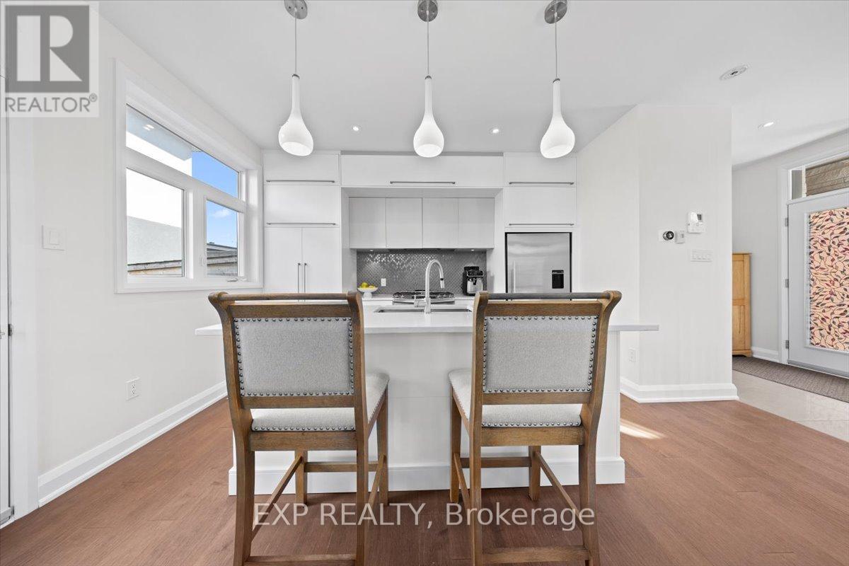 365 Winston Avenue, Ottawa, Ontario  K2A 1Y7 - Photo 10 - X12466440